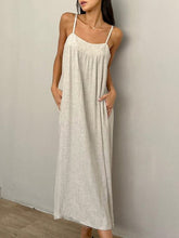 Langes Camisole-Kleid aus Leinen mit Taschen